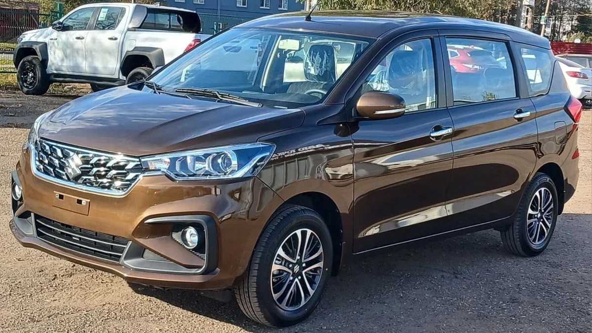 На рынке «проходные» минивэны не из Китая: что можно купить до пересчета утильсбора Компания «РусаРент»