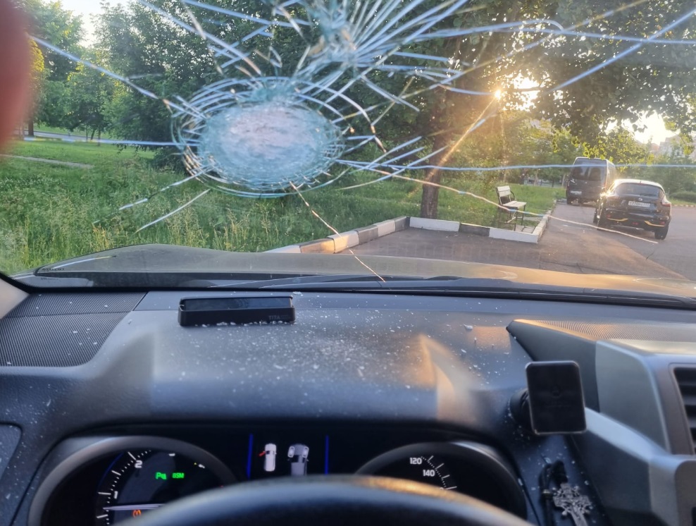 Повреждение стекол – что почем Компания «РусаРент»